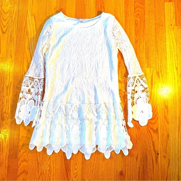 Sans Souci New White Lace Dress with long sleeves | Stunning and so Elegant!​ - Picture 1 of 15